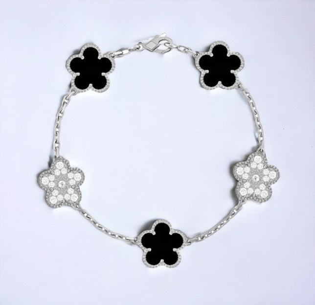 LUSSO™ Clover Bracelet